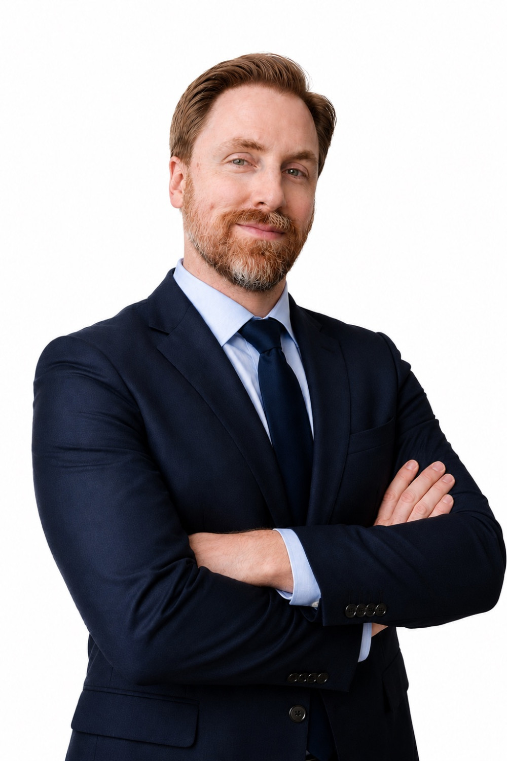 Portrait of Niclas Hansemark (suit & white background)