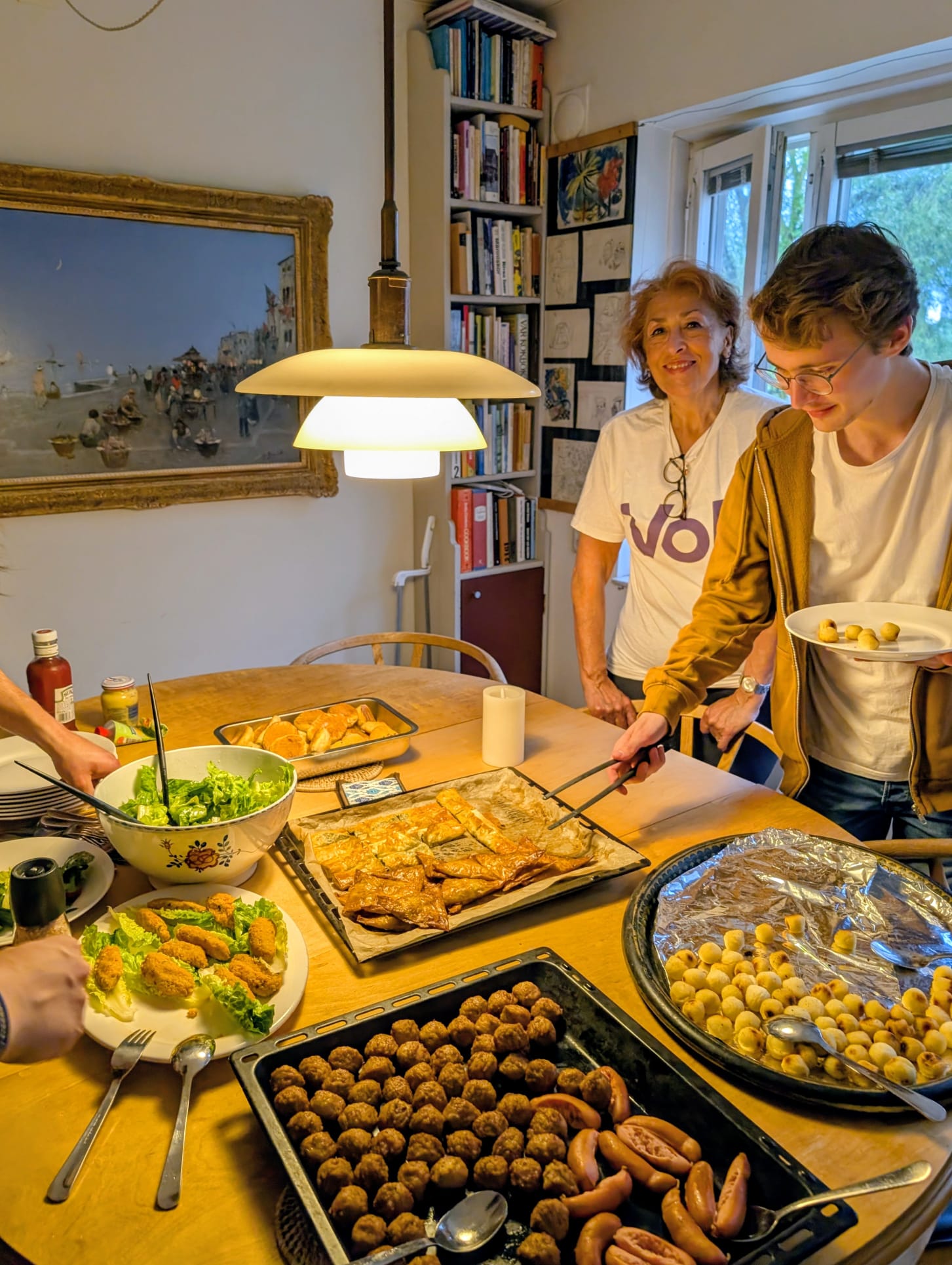 Nurten Özkoray bjuder Volt Sverige på middag